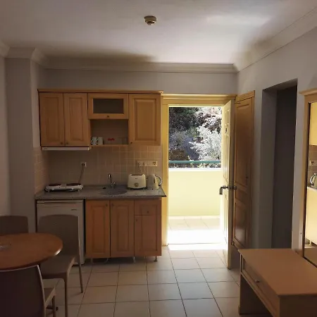 Palm Garden Ξενοδοχείο με διαμερίσματα 2*