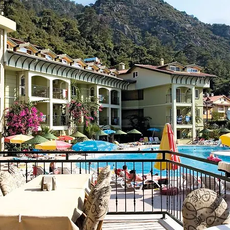 Palm Garden Aparthotel 2*