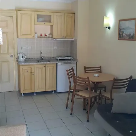 Palm Garden Ξενοδοχείο με διαμερίσματα 2*