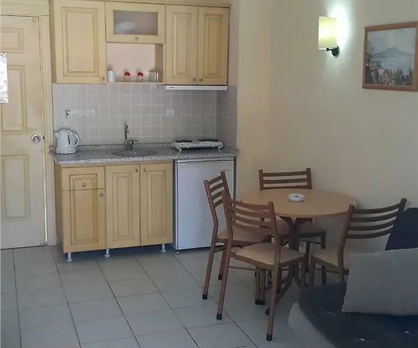 Palm Garden Ξενοδοχείο με διαμερίσματα 2*